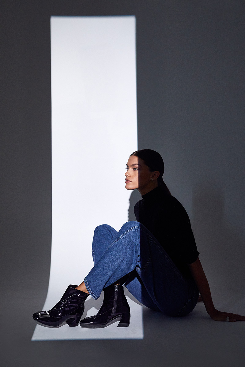 Členkové čižmy vernice nero – Obrázok 4