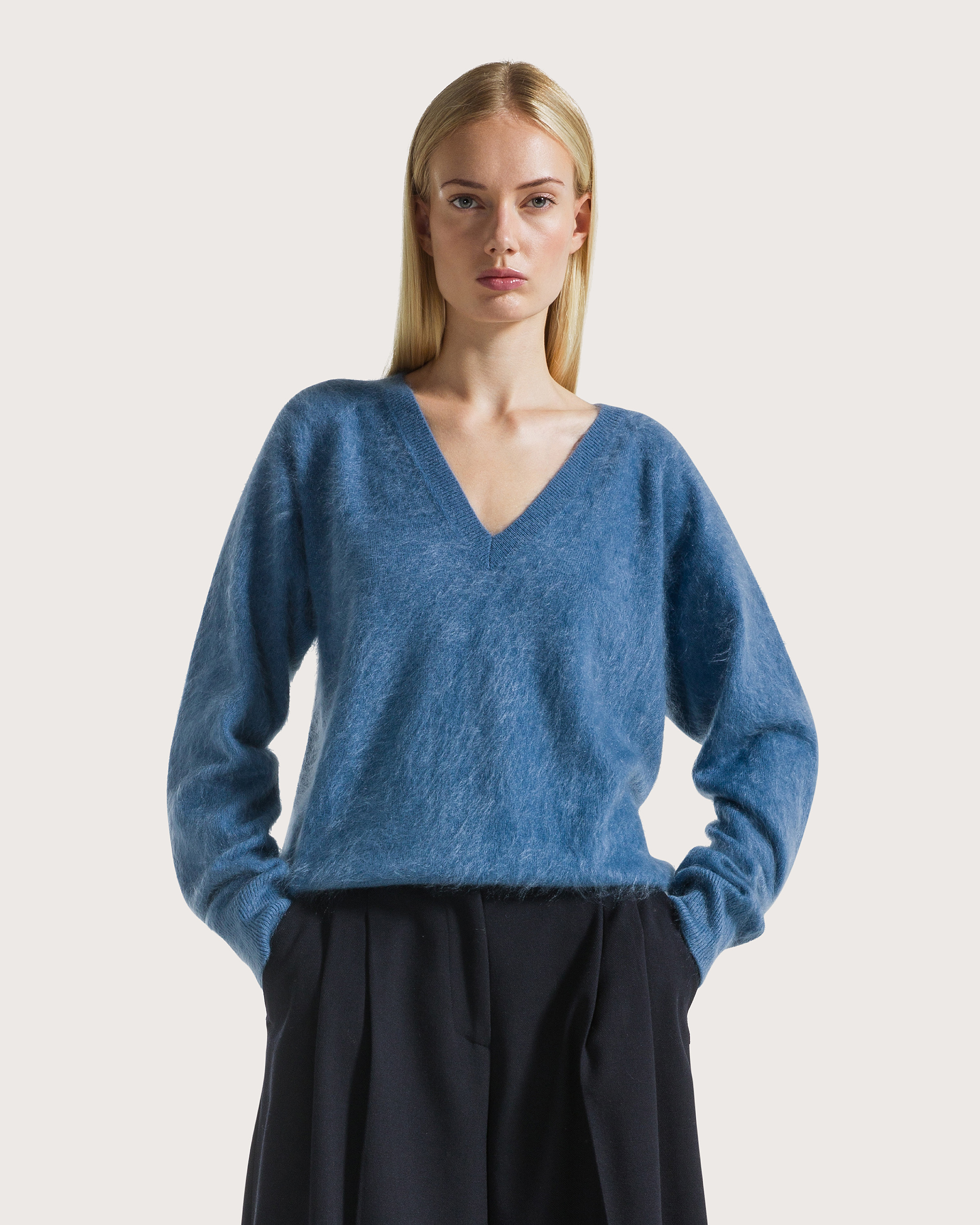 Sveter azzurro pelosetto in cashmere